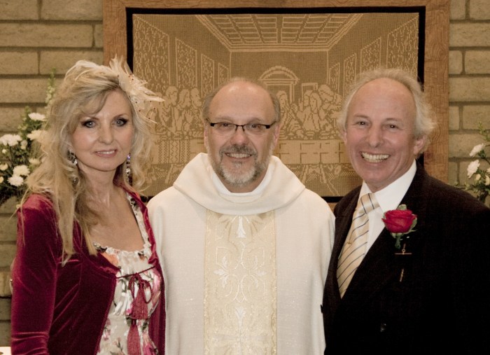 Jean, Father Dan and yours truly. St Paul's Episcopal Church, Payson, AZ. November 20th, 2010.
