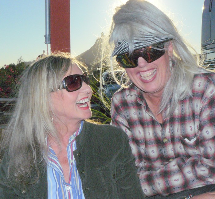 Suzann and Jean, Mexico, December, 2007.