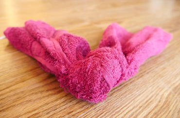 I have so many old hand towels that I didn’t know what to do with until I saw this clever idea.